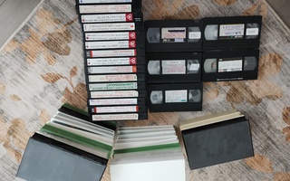 Itse nauhotteja VHS kasetteja 9