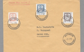 1975 FDC Yleismerkit 0,40 + 0,60 + 0,70 mk ja kirjeensulkija