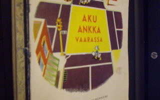 TKK 42 Aku Ankka Vaarassa ( 1 p. 1955 ) Ei kansia!