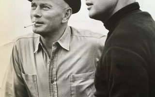 (2x) Marlon Brando & Yul Bruynner, 'Morituri', 1965 - Valoku