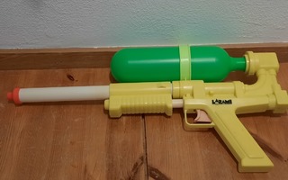 Super Soaker 50 (1990)