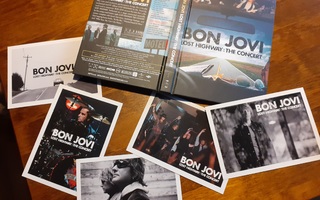 Bon Jovi Lost Highway:The Concert sis. 5 keräilykorttia