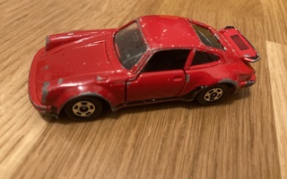 Porsche 911 harvinainen Tomica pikkuauto.