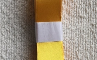 Keltainen satiinauha 25 mm