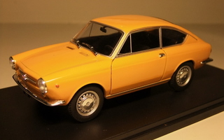 Fiat 850 coupe -65 1:24
