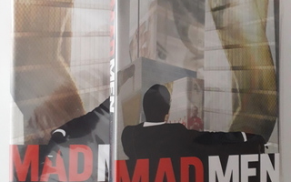 Mad Men, 1. Kausi ja 2. Kausi ( 8 levyä ) - DVD Boxit