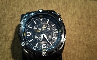 Invicta Aviator