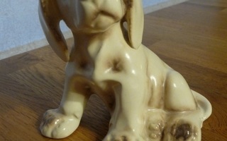 Koiranpentu figuuri Erphila beagle
