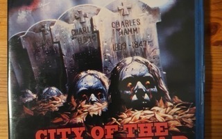 CITY OF THE LIVING DEAD/Paura nella città dei morti viventi
