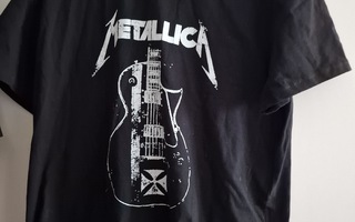 Metallica t-paita. Koko L.
