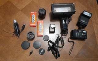Vanhoja kamera tarvikkeita toshiba ym