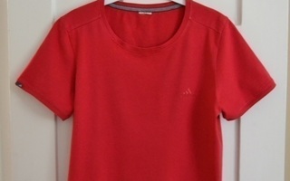 Adidas, naisten punainen T-paita, koko n. 40