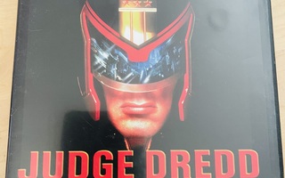 JUDGE DREDD (1995) Sylvester Stallone A. Assante