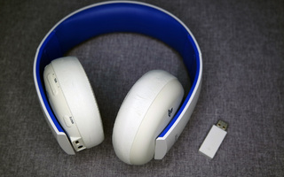 Sony PlayStation Wireless Stereo Headset 2.0 (valkoiset)