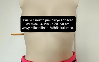 Musta ja pinkki juoksuvyö