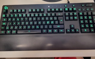 Logitech G213 Prodigy RGB-pelinäppäimistö