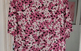 Marimekon pinkkivalkoinen paita, 36