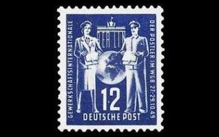 DDR 243 ** Postikonferenssi 12 Pf (1949)