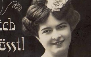 NAINEN / Jugend-ajan tyttö ruusuja hiuksissaan. 1900-l.