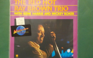 RAY BROWN TRIO - THE RED HOT RAY BROWN TRIO M-/M- LP