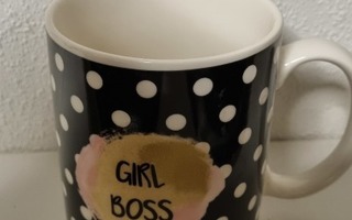 UUSI GIRL BOSS MUKI