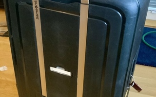 Samsonite 70 X 45 X 25 matkalaukku TSA lukko, Airtag kotelo