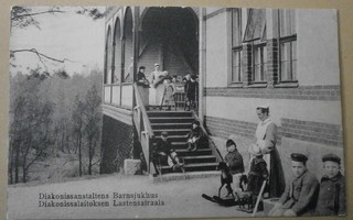 Helsinki, Diakonissalaitos, Lastensairaala, lapsia p. 1913