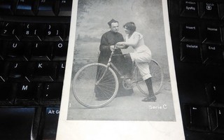 Polkupyörä Nainen Alusvaatteet v.1905 PK9