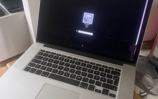 Macbook pro i7