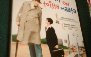 ENONI ON TOISTA MAATA DVD  (Jacques Tatin) Sis.postikulut
