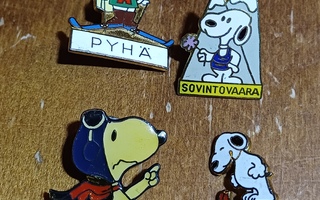 4 erilaista Snoopy merkkiä.