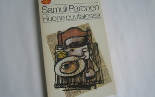 Samuli Paronen - Huone puutalossa