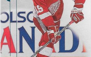 1998-99 SP Authentic #31 Steve Yzerman Detroit Red Wings