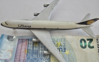 VANHA Malli Lentokone Boeing 747 Lufthansa MetalliaSaksa