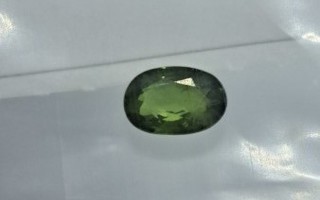 0.72ct Vihreä Safiiri Jalokivi