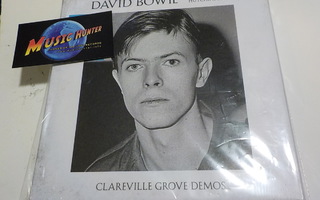 DAVID BOWIE - CLAREVILLE GROVE DEMOS M/M- 3x7'' SINGLE BOKSI