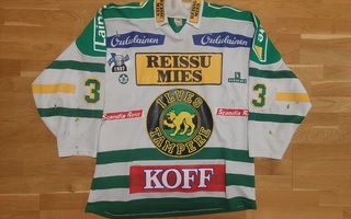 Ilves Game Worn Pasi Saarinen #3 kaudelta 96-97