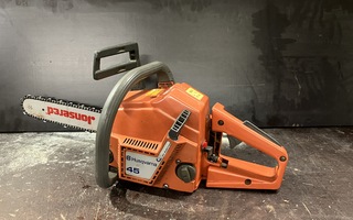 Husgvarna 45 moottorisaha