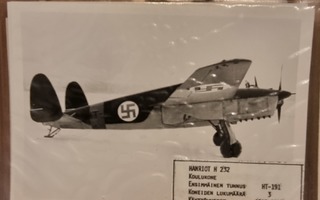 Suomen ilmavoimat, lentokone albumi, militaria