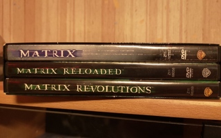 Matrix kolmen DVD poksi