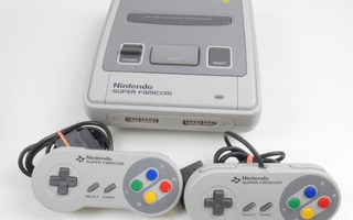 Super Famicom Console With Two Controllers