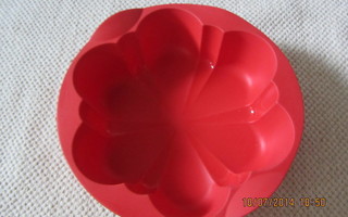 Tupperware Silikoni Kukka, punainen, uusi