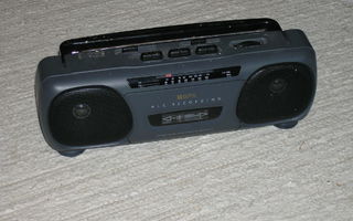 VIALLINEN Radio-kasetti mankka - GPX C820