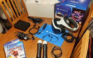 PS VR & PS Move ohjaimet + Iron Man PS4 peli