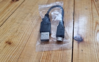 Micro USB kaapeli 5 cm
