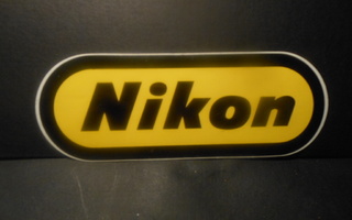 Nikon tarra