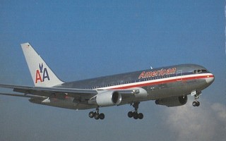 Lentokone  Boeing  767 - 223ER  American Airlines    p109