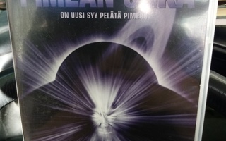 DVD PIMEÄN Uhka ( SIS POSTIKULU)