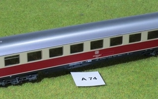 #A74 Märklin 4095 henkilövaunu + sisävalot TEE junaan