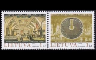 Liettua 873-4p ** Kansallismuseo 150v (2005)